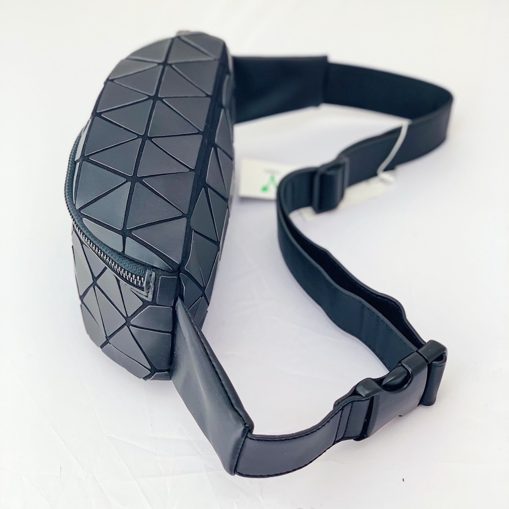 Black Geometric Fanny Pack /Belt Bag/ Satchel - Picture 4 of 8